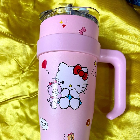 Hello kitty tumbler